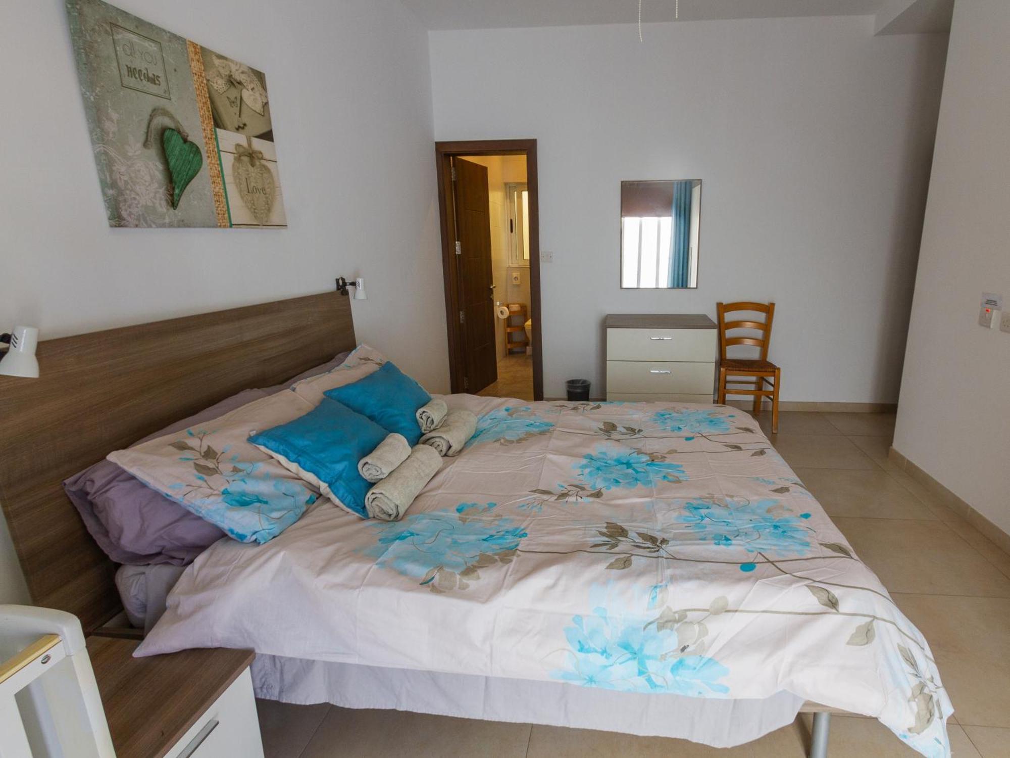 Modern & Central 2 Bedroom & 2 Bathrooms Apartment Msida Bagian luar foto