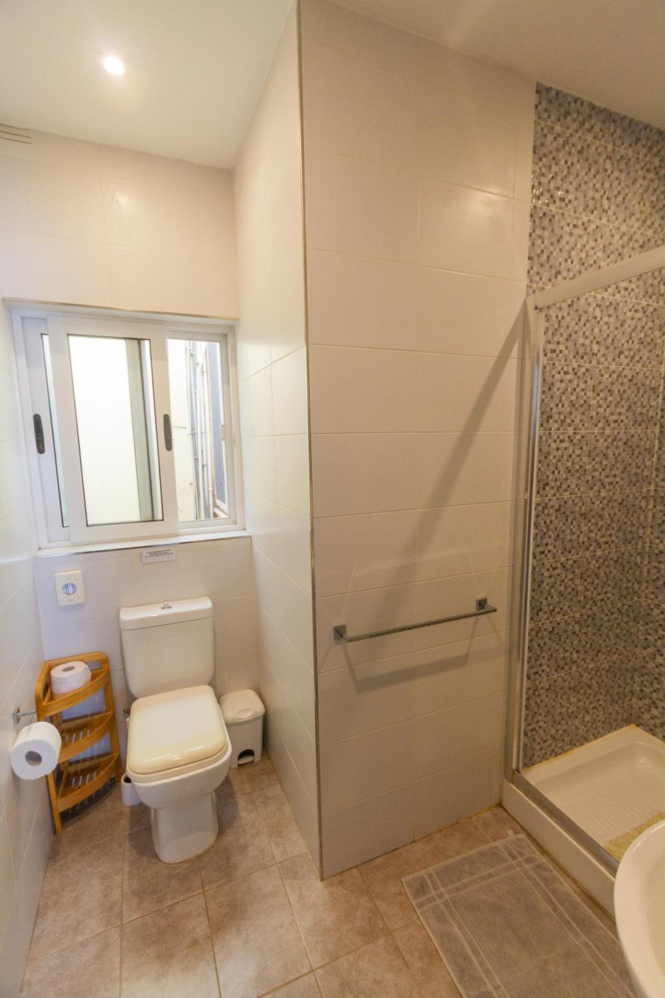 Modern & Central 2 Bedroom & 2 Bathrooms Apartment Msida Bagian luar foto